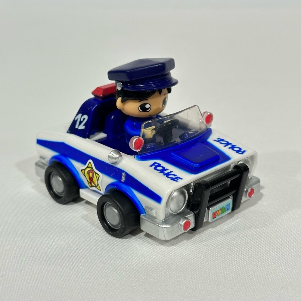 Ryan’s World Pull Back Police Car